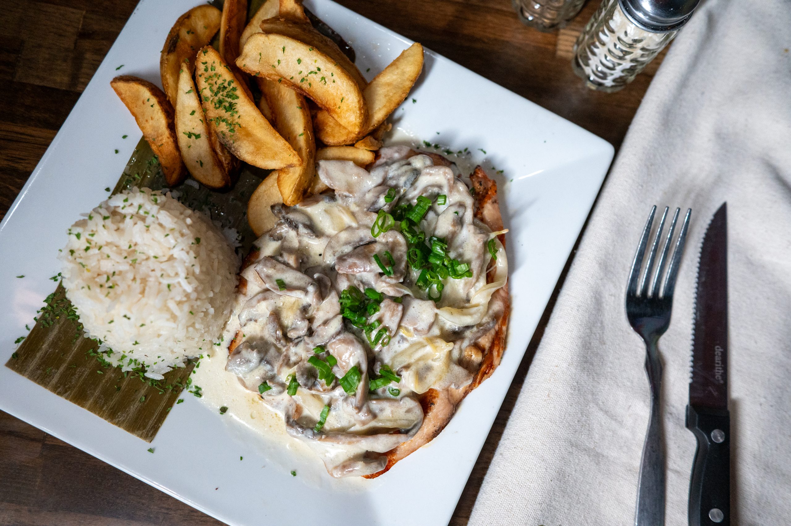 Lomo con Champi&ntilde;ones